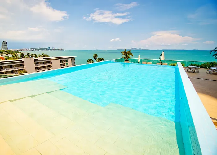 Laguna Heights 7 Dream Beach Apartment